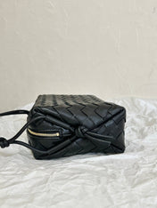 BV LOOP SMALL 23CM BLACK CALFSKIN