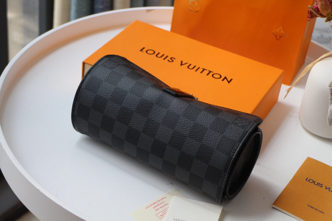 LV 25S ASTUCCIO PER 3 OROLOGI 20 IN BLACK DAMIER GRAPHITE CALFSKIN