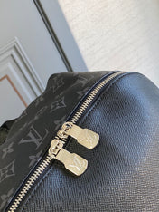 DISCOVERY BACKPACK 40 IN BLACK MONOGRAM CANVAS