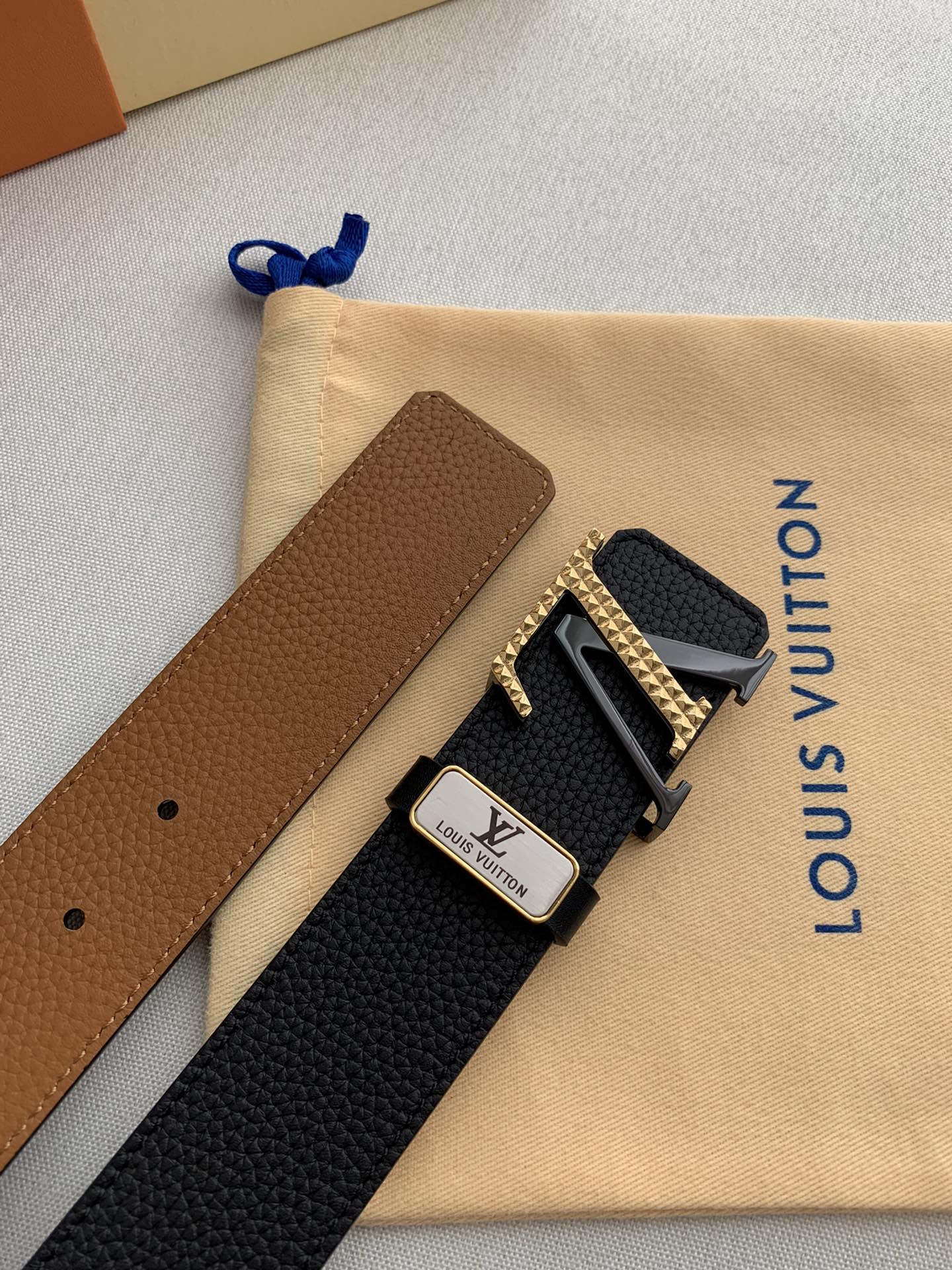 LV 25S BELT 38 MM IN BLACK CALFSKIN 593212