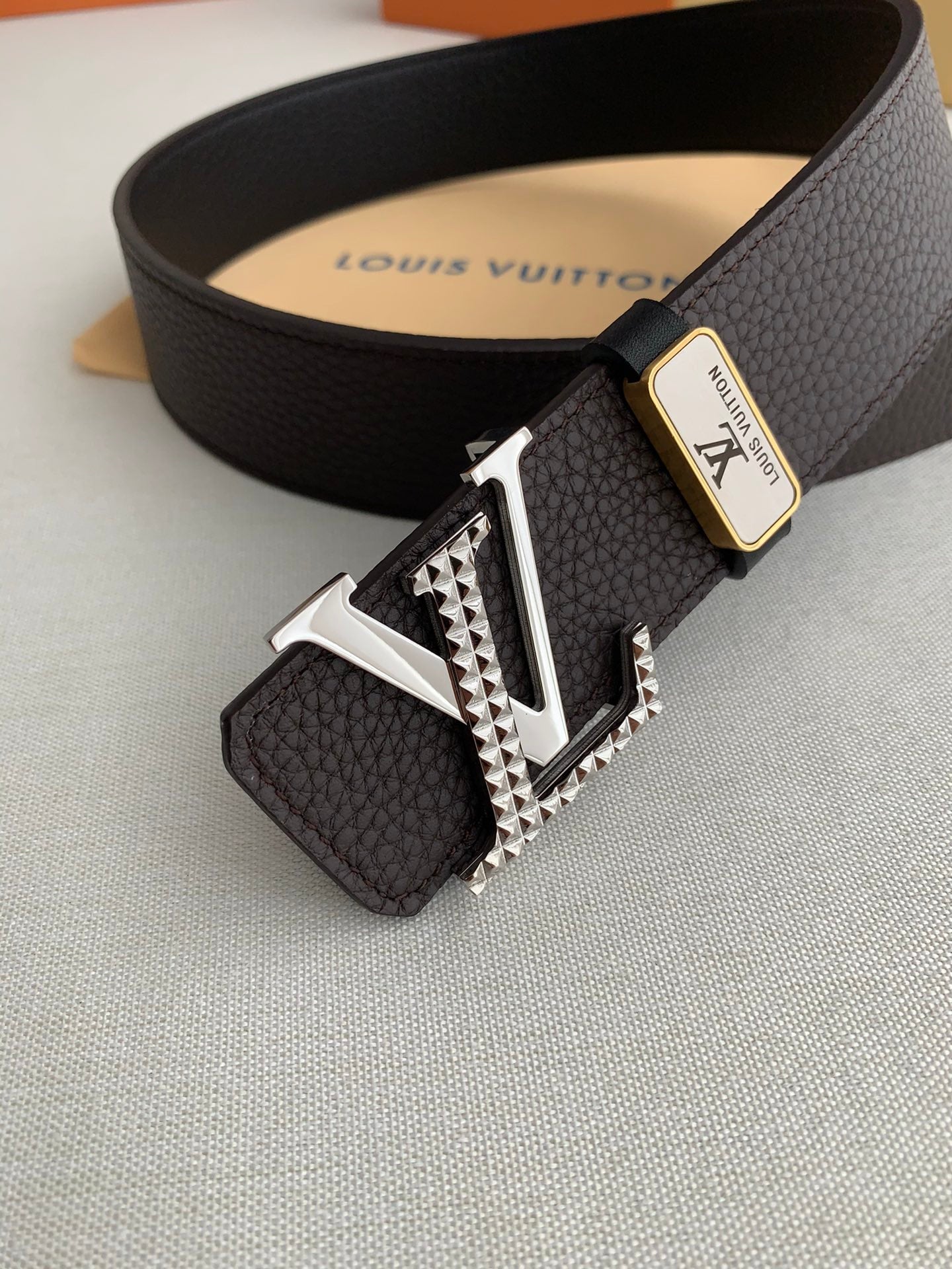 LV 25S BELT 38 MM IN DARK BROWN CALFSKIN 593213