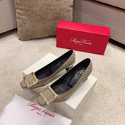 BELLE VIVIER PUMPS IN BEIGE GLOSSY CALFSKIN GOLD BUCKLE