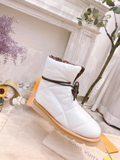 PILLOW COMFORT ANKLE BOOTS IN WHITE NYLON