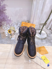 PILLOW COMFORT ANKLE BOOTS IN BLACK NYLON