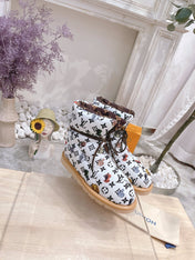 PILLOW COMFORT ANKLE BOOTS IN WHITE MIX BLACK MONOGRAM NYLON