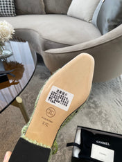 SLINGBACKS IN LIGHT GREEN FABRIC AND BLACK CALFSKIN