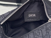 ROUND BUCKET 21 BAG IN BLACK OBLIQUE JACQUARD
