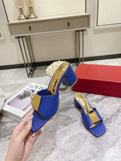 ONE STUD HEELED MULE 60 MM IN COBALT BLUE CALFSKIN