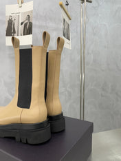 LUG CHELSEA BOOT IN CAMEL BEIGE CALFSKIN