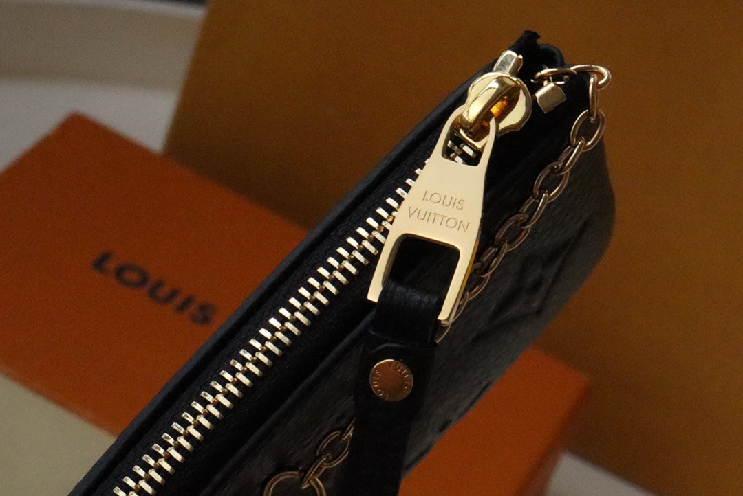 LV 25S CARD HOLDER RECTO VERSO 12 IN BLACK MONOGRAM EMPREINTE EMBOSSED CALFSKIN