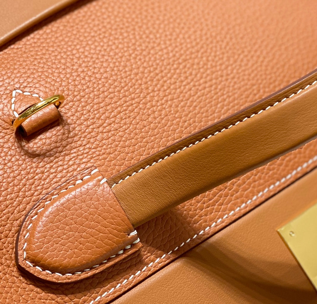 HM 26S 24/24 29MM IN ORANGE EVERCOLOR CALFSKIN GOLD KELLY BUCKLE