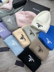 BEANIE HAT IN DOLPHIN GRAY WOOL 108750