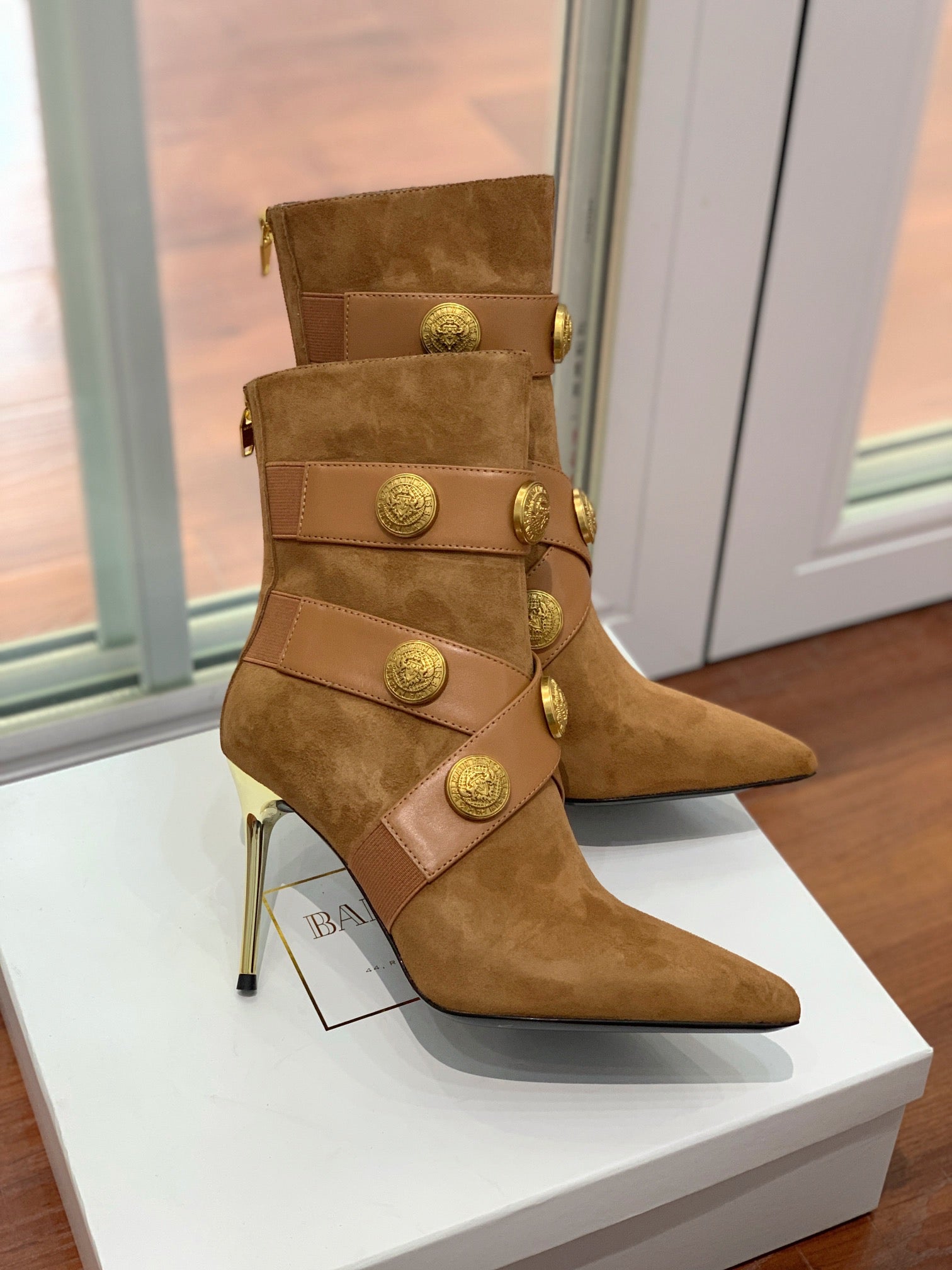 BALMAIN 26S BOOT 105 MM IN BROWN SUEDE WITH GOLD HARDWARE