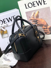 LOE AMAZONA 19 BAG IN BLACK NAPPA CALFSKIN