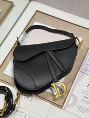 DIOR 26S SADDLE BAG 19 IN BLACK CALFSKIN GOLD-TONE HARDWARE