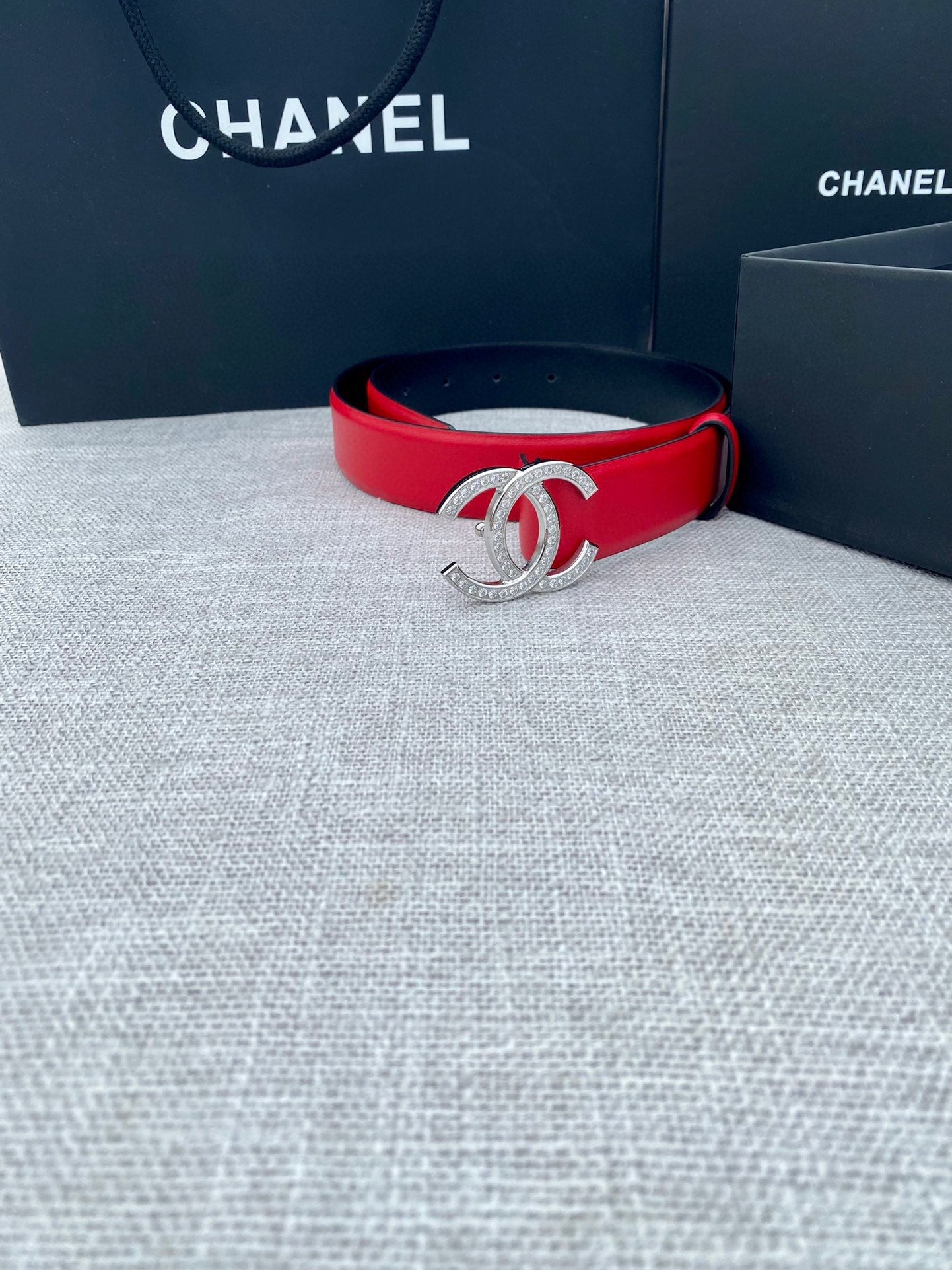 CHANEL 26S BELT 30 MM IN RED CALFSKIN 661517
