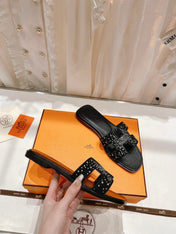 0RAN SANDAL BLACK LAMBSKIN ATTACH CRYSTALS