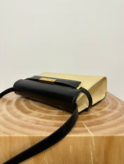 MANHATTAN 29 TOP-HANDLE IN SMOOTH BLACK BEIGE CALFSKIN