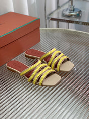 LP SPRIGHTLY CHARMS FLAT SANDAL LEMON CALFSKIN