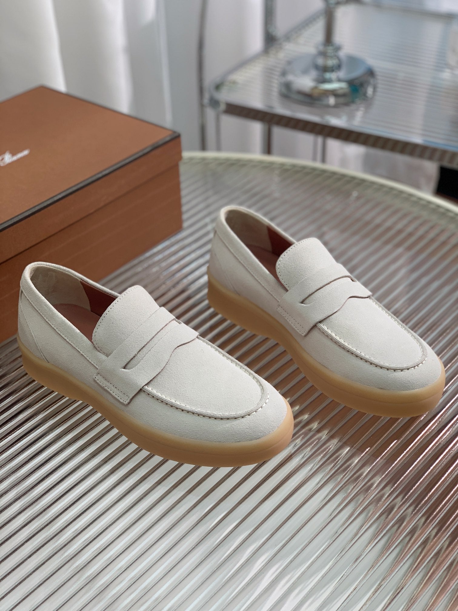 LP RETRO SUMMER  WALK LOAFERS WHITE SUEDE