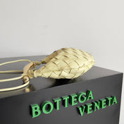 SARDINE 20 WITH CHAIN IN YELLOW CREAM LAMBSKIN