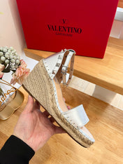 VALENTINO 26S WEDGE SANDALS IN SILVER METALLIC CALFSKIN