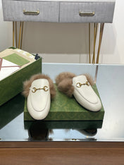HORSEBIT MULE IN WHITE CALFSKIN AND LAMB WOOL LINING