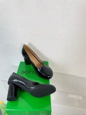 ATOMIC HIGH PUMP 9 CM IN BLACK CALFSKIN