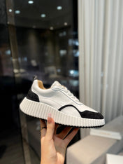 NAMA SNEAKER IN WHITE LAMBSKIN AND BLACK SUEDE