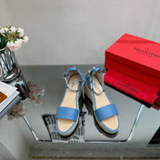 ROCKSTUD WEDGE 85 MM IN ROYAL BLUE  CALFSKIN