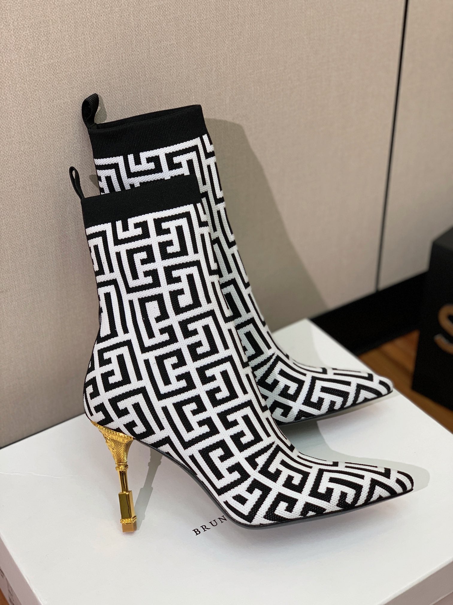 BALMAIN 26S BOOTS 95 MM IN BLACK AND WHITE FLYKNIT STYLE 6
