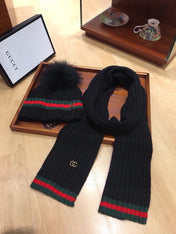 SET SCARF AND HAT IN BLACK WOOL AND CASHMERE 945027