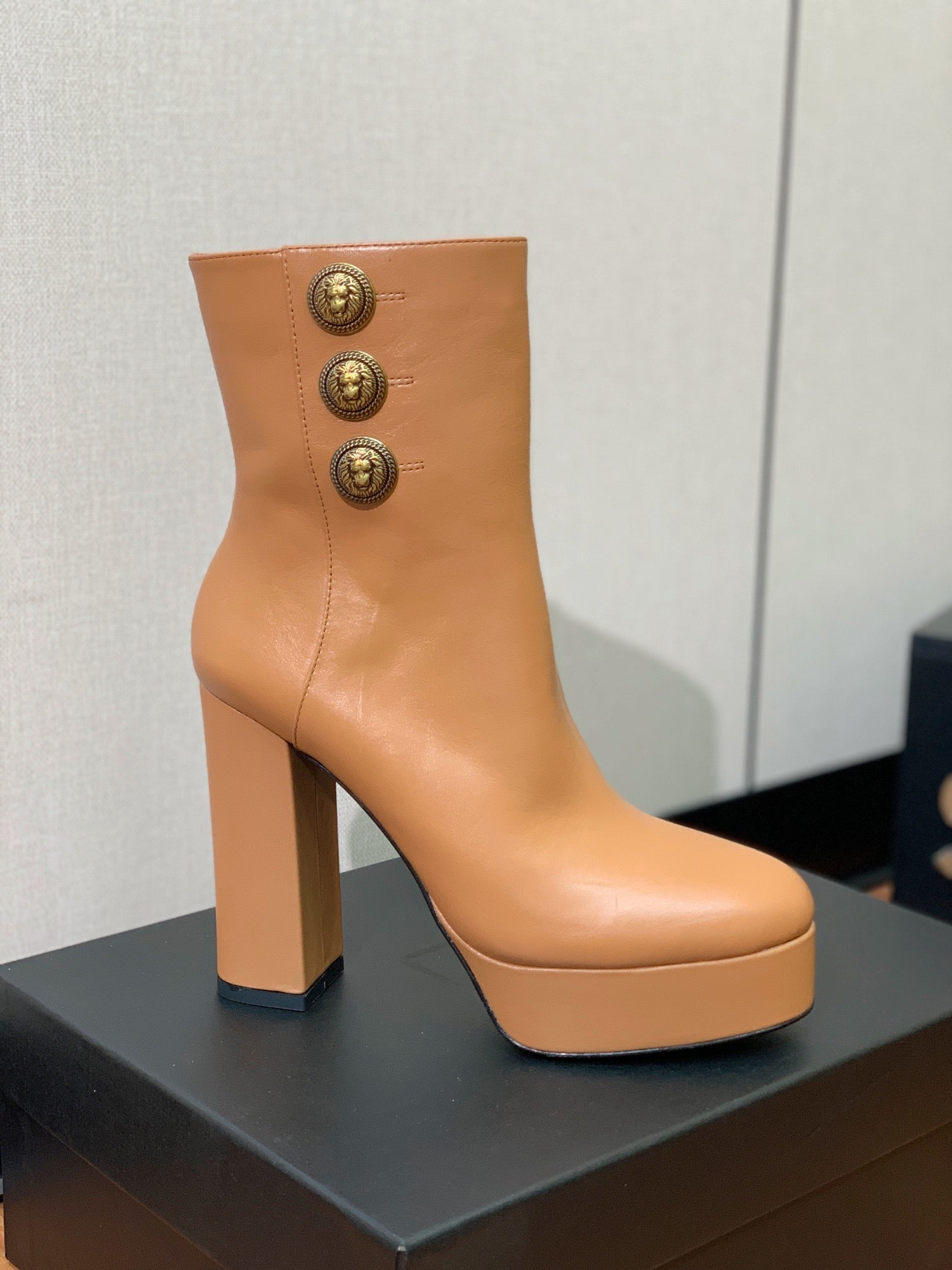 BALMAIN 26S ANKLE BOOTS 100 MM IN BROWN CALFSKIN