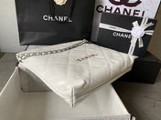 CC LARGE 42 HANDBAG IN WHITE SHINY CALFSKIN SILVER HARDWARE