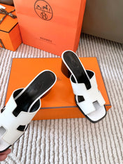 HELIA 60 SANDAL IN WHITE CALFSKIN