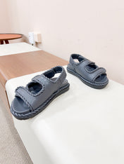REFINED DAD SANDAL IN BLACK LAMBSKIN