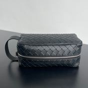 INTRECCIATO CLUTCH 26 IN BLACK CALFSKIN