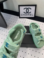 DAD SANDALS PLATFORM IN MINT GREEN FUR