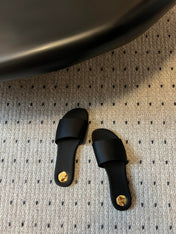 SL CARLYLE SLIPPERS BLACK SATIN