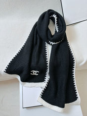 CHANEL 25S SCARF 200 IN CASHMERE 740365