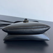 MEDIUM LIBERTA 30 IN BLACK SMOOTH CALFSKIN GOLD HARDWARE