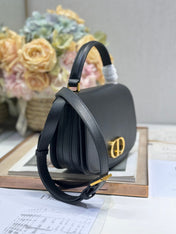 SMALL 19 MONTAIGNE AVENUE TOP HANDLE BAG BLACK SMOOTH CALFSKIN