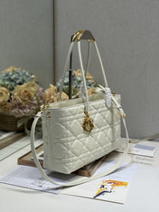 MEDIUM 37 TOUJOURS BAG IN WHITE MACROCANNAGE LAMBSKIN