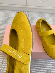 MARY JANE FLATS IN YELLOW SUEDE