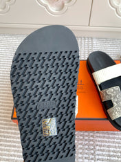 HM 26S CHYPRE SANDALS IN IVORY WHITE CALFSKIN WITH PRINTED CALFSKIN STRAP
