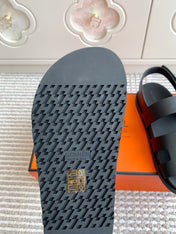 HM 26S CHYPRE SANDAL WITH BACK STRAP IN BLACK CALFSKIN