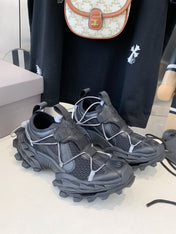 HIKE SNEAKER IN BLACK MESH, POLYURETHANE AND POLYESTER