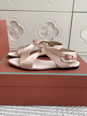 SANDALS IN LIGHT PINK SATIN