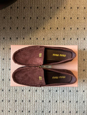 MIUMIU 26S LOAFERS IN AUBURN BROWN SUEDE