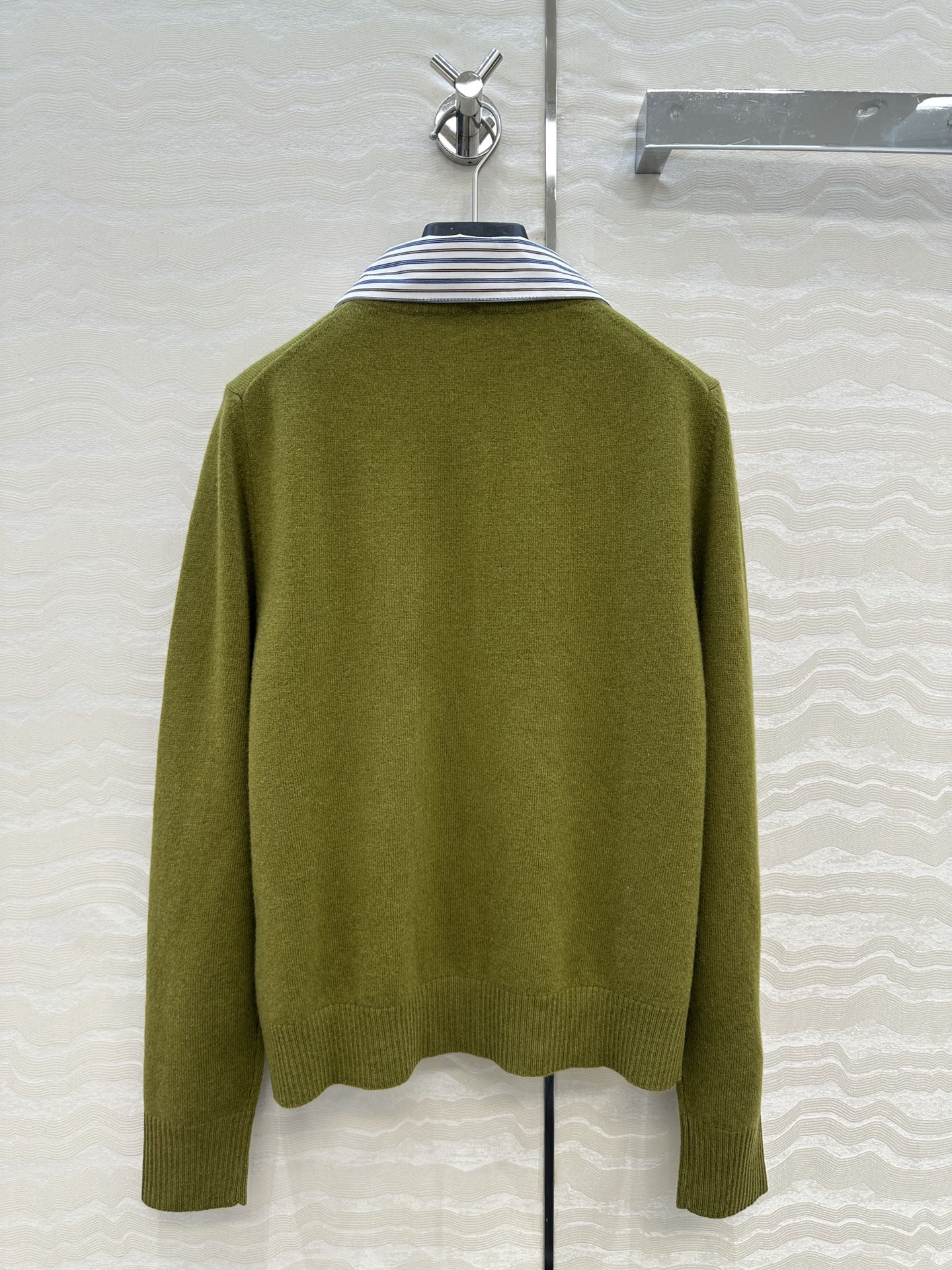 MIUMIU CARDIGAN STYLE 518